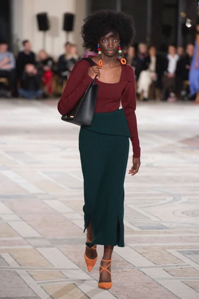 Look 51